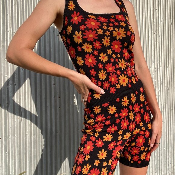 Orange Retro Daisy Flower Knit Tank Top & Biker Shorts 2 Piece Set